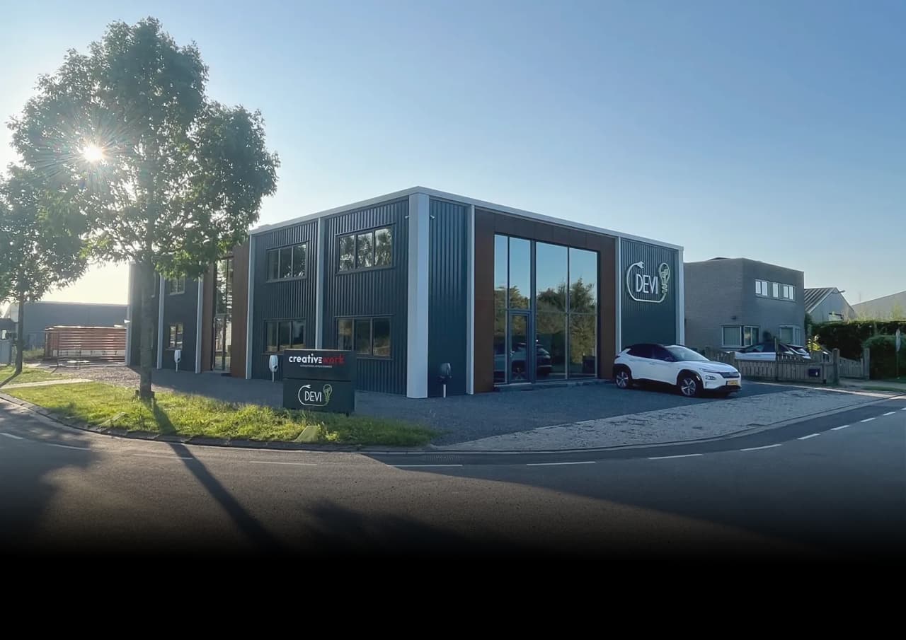 Het kantoor en de showroom van DEVI in Buitenpost
